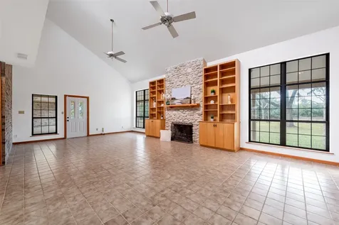 9811 Miner Road Highlands TX 77562