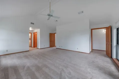 9811 Miner Road Highlands TX 77562