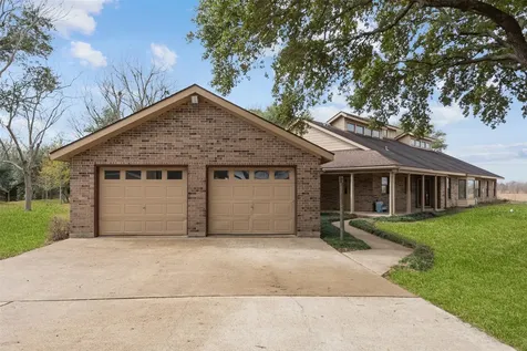 9811 Miner Road Highlands TX 77562