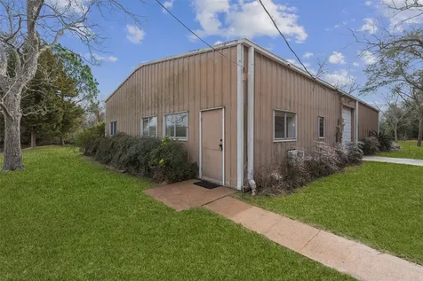 9811 Miner Road Highlands TX 77562