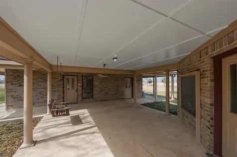 9811 Miner Road Highlands TX 77562