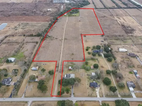 9811 Miner Road Highlands TX 77562