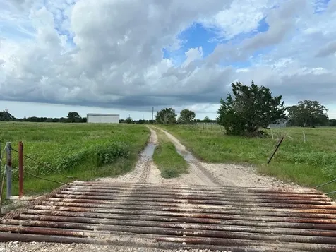 8616 Schuster Road Ledbetter TX 78946