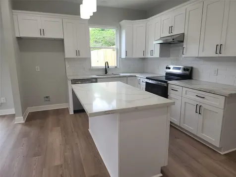 2651 Beaumont Avenue B Liberty TX 77575
