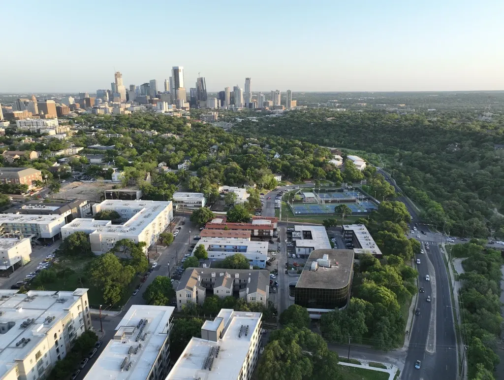 2414 Longview Street 202 Austin TX 78705