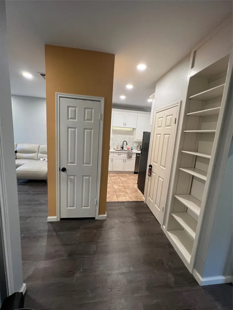 2414 Longview Street 202 Austin TX 78705