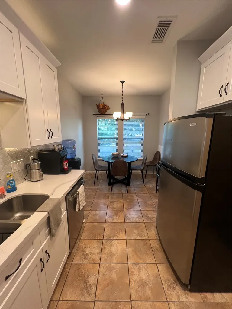 2414 Longview Street 202 Austin TX 78705
