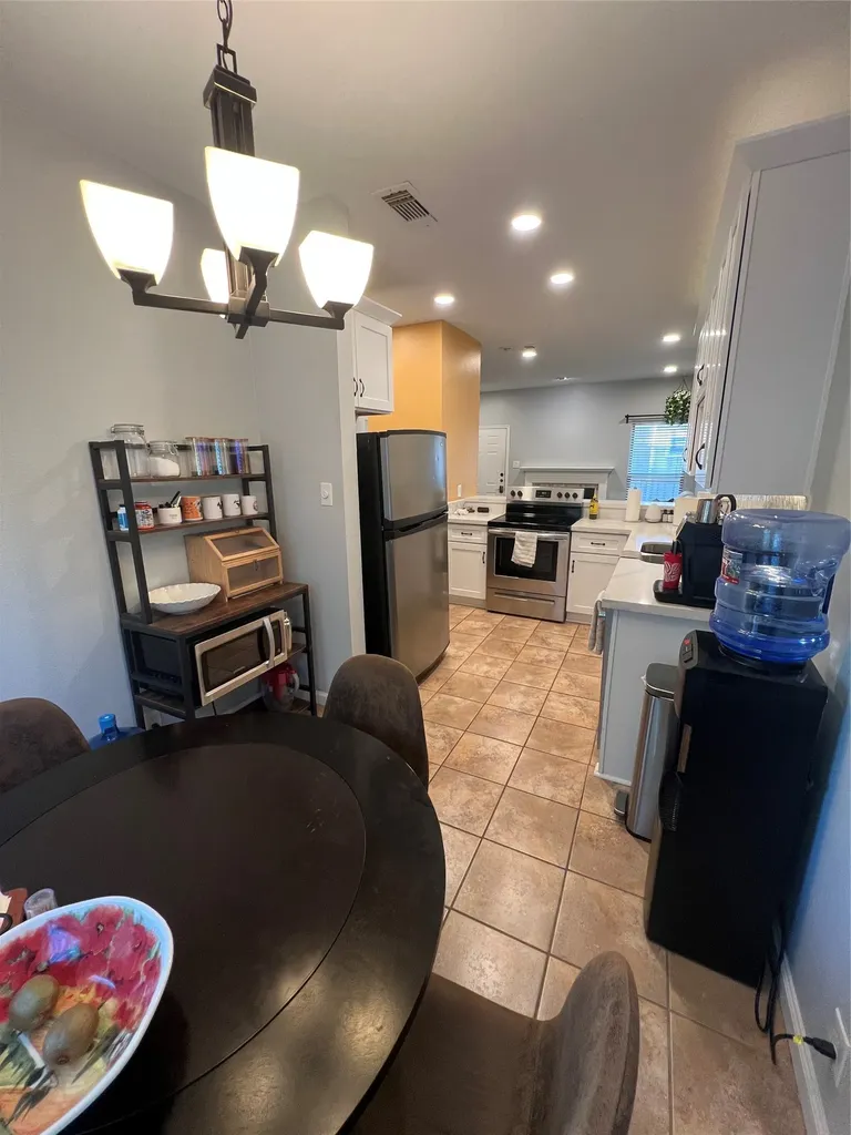 2414 Longview Street 202 Austin TX 78705