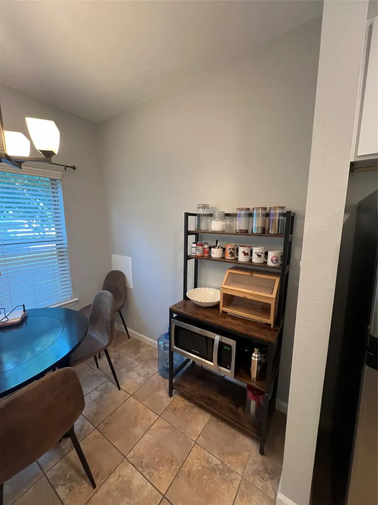 2414 Longview Street 202 Austin TX 78705
