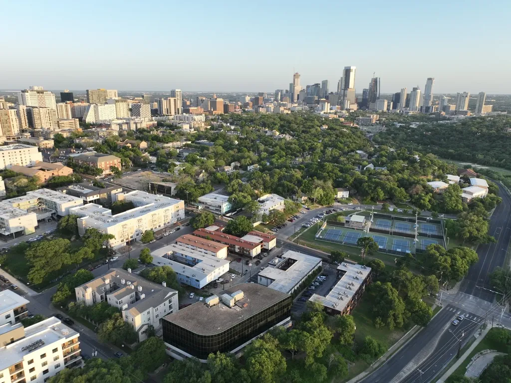 2414 Longview Street 202 Austin TX 78705