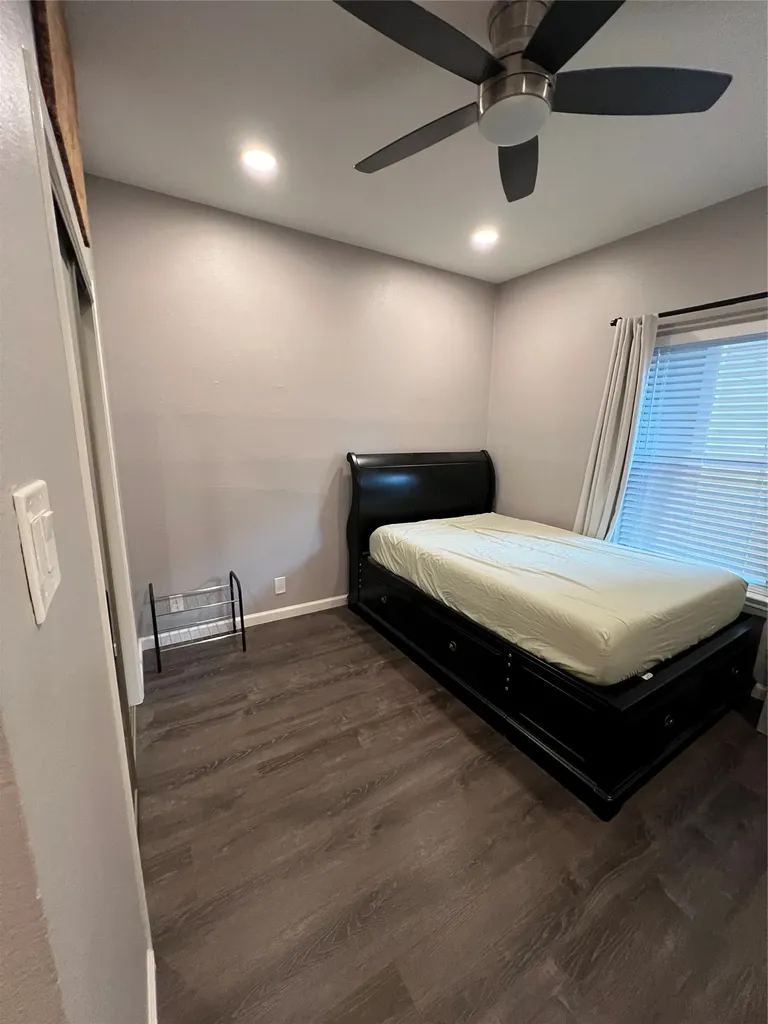 2414 Longview Street 202 Austin TX 78705