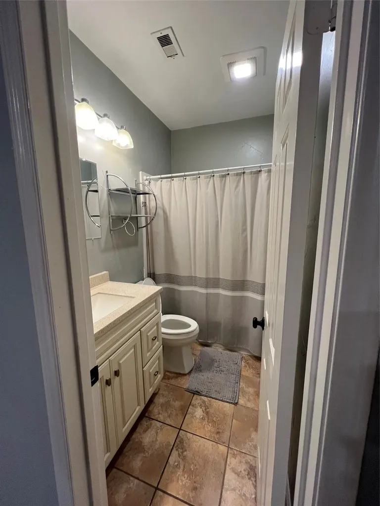 2414 Longview Street 202 Austin TX 78705
