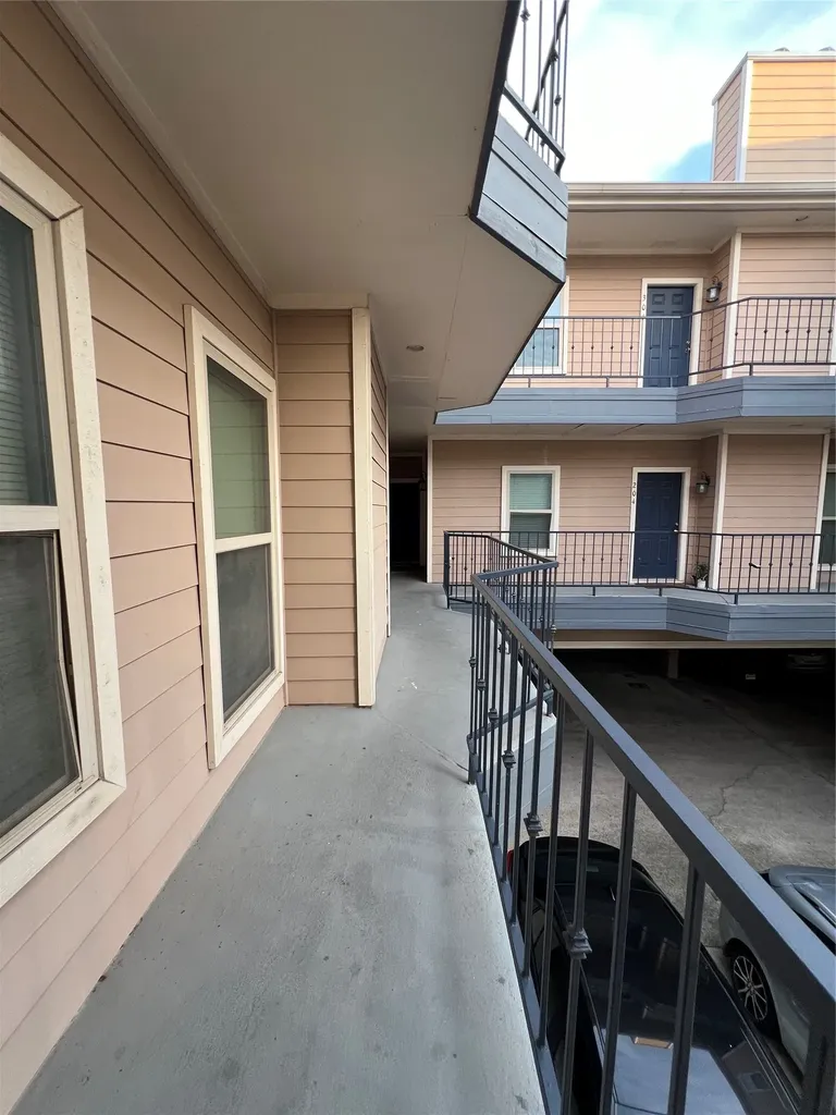 2414 Longview Street 202 Austin TX 78705
