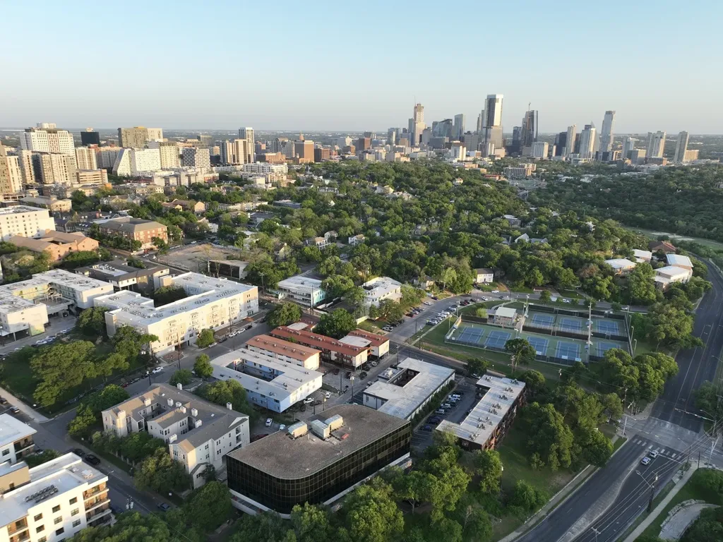 2414 Longview Street 202 Austin TX 78705