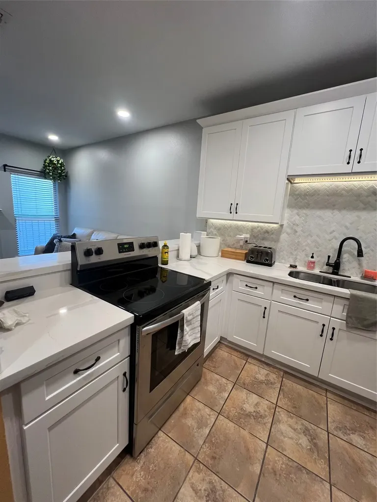 2414 Longview Street 202 Austin TX 78705