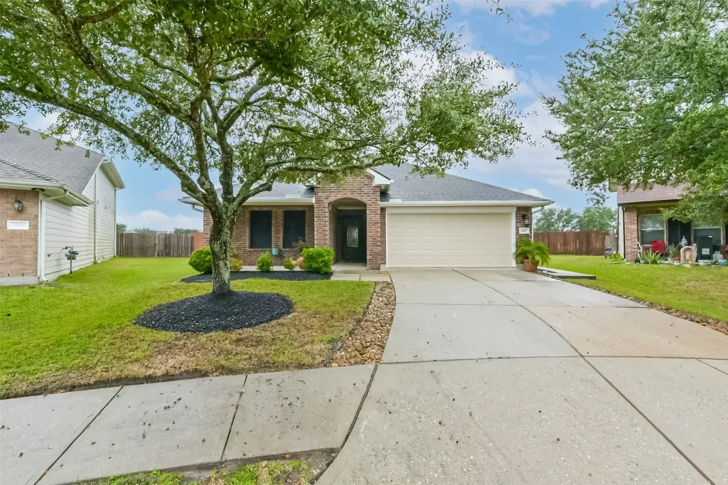 2102 Pickwick Pines Dr Court Humble TX 77396