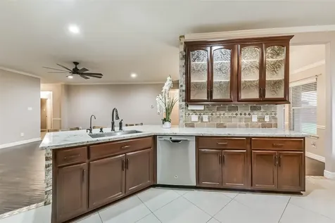 2102 Pickwick Pines Dr Court Humble TX 77396