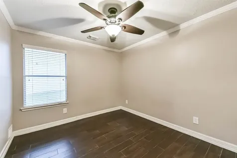 2102 Pickwick Pines Dr Court Humble TX 77396