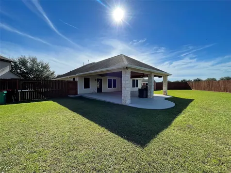 2102 Pickwick Pines Dr Court Humble TX 77396
