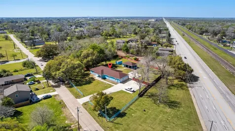 5712 Mentor Drive Texas City TX 77591