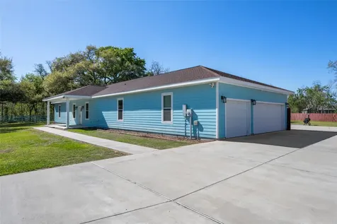 5712 Mentor Drive Texas City TX 77591