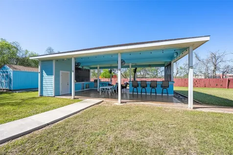 5712 Mentor Drive Texas City TX 77591