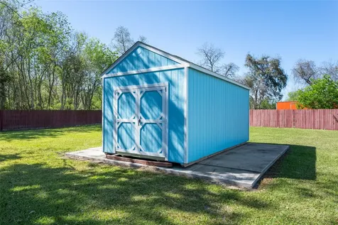 5712 Mentor Drive Texas City TX 77591