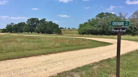 1114 Creekside Lane Weimar TX 78962