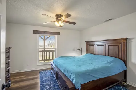 10009 County Road 168 Alvin TX 77511
