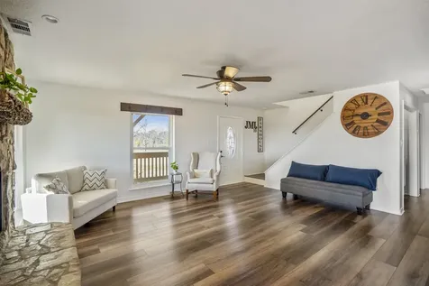 10009 County Road 168 Alvin TX 77511