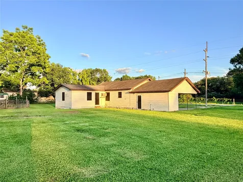 3723 Beaumont Avenue Liberty TX 77575