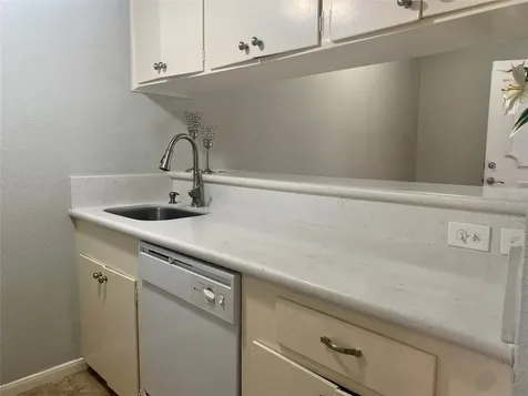 5343 Richmond Avenue 8 Houston TX 77056