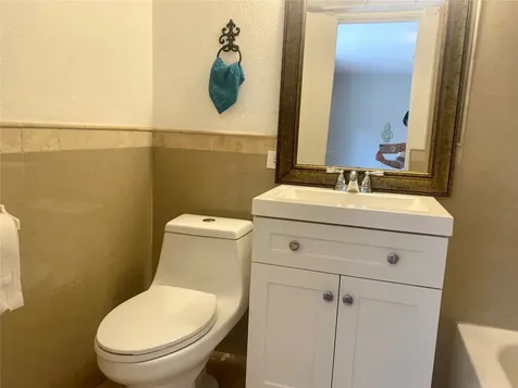 5343 Richmond Avenue 8 Houston TX 77056