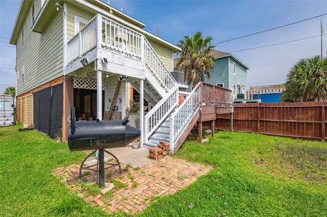 2723 Postoffice Galveston TX 77550
