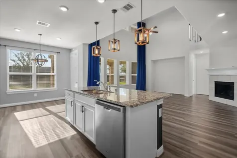 13814 Russell Court Mont Belvieu TX 77523