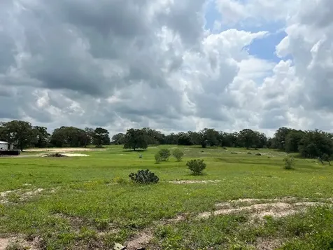 322 County Road 446 Nixon TX 78140