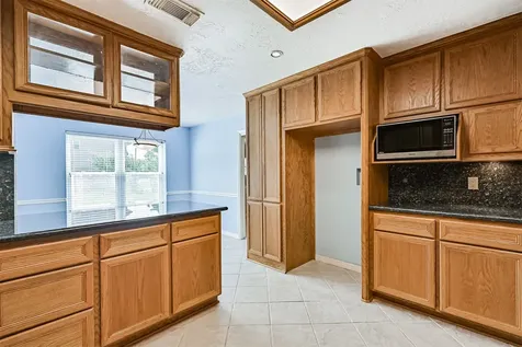 803 Greenbriar Avenue Friendswood TX 77546