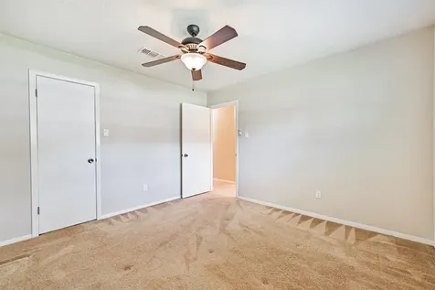 803 Greenbriar Avenue Friendswood TX 77546