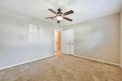803 Greenbriar Avenue Friendswood TX 77546