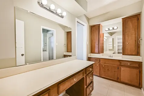 803 Greenbriar Avenue Friendswood TX 77546