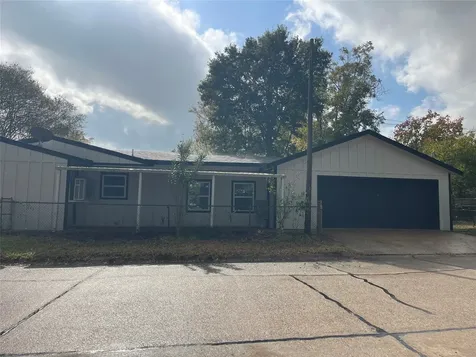800 S 2nd Street La Porte TX 77571