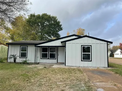 800 S 2nd Street La Porte TX 77571