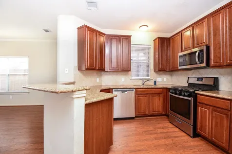5215 Brinkman Court Houston TX 77091