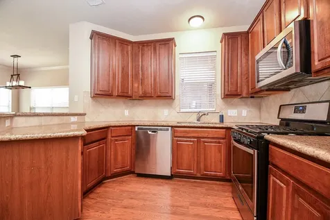 5215 Brinkman Court Houston TX 77091