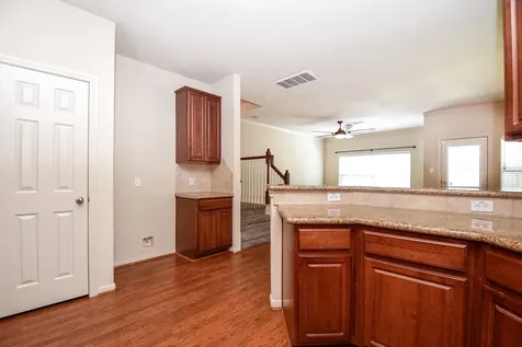 5215 Brinkman Court Houston TX 77091