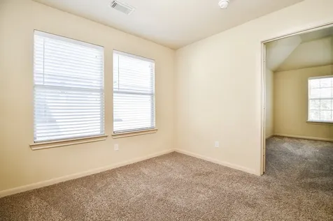 5215 Brinkman Court Houston TX 77091