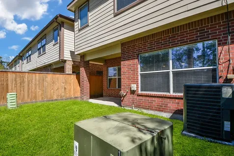 5215 Brinkman Court Houston TX 77091