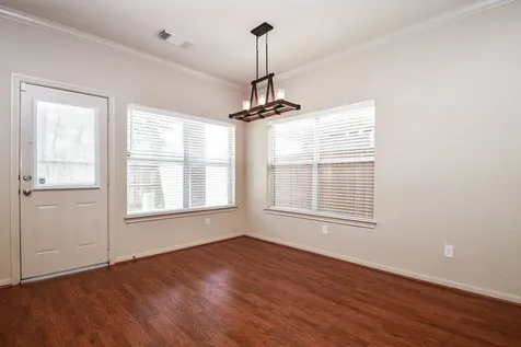 5215 Brinkman Court Houston TX 77091