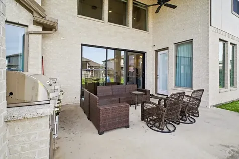 9911 Crescent Wood Drive Missouri City TX 77459
