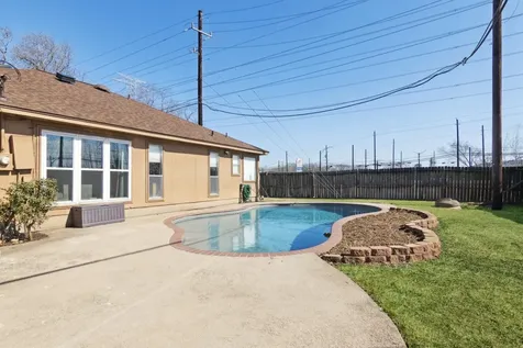 10110 El Chaco Street Baytown TX 77521